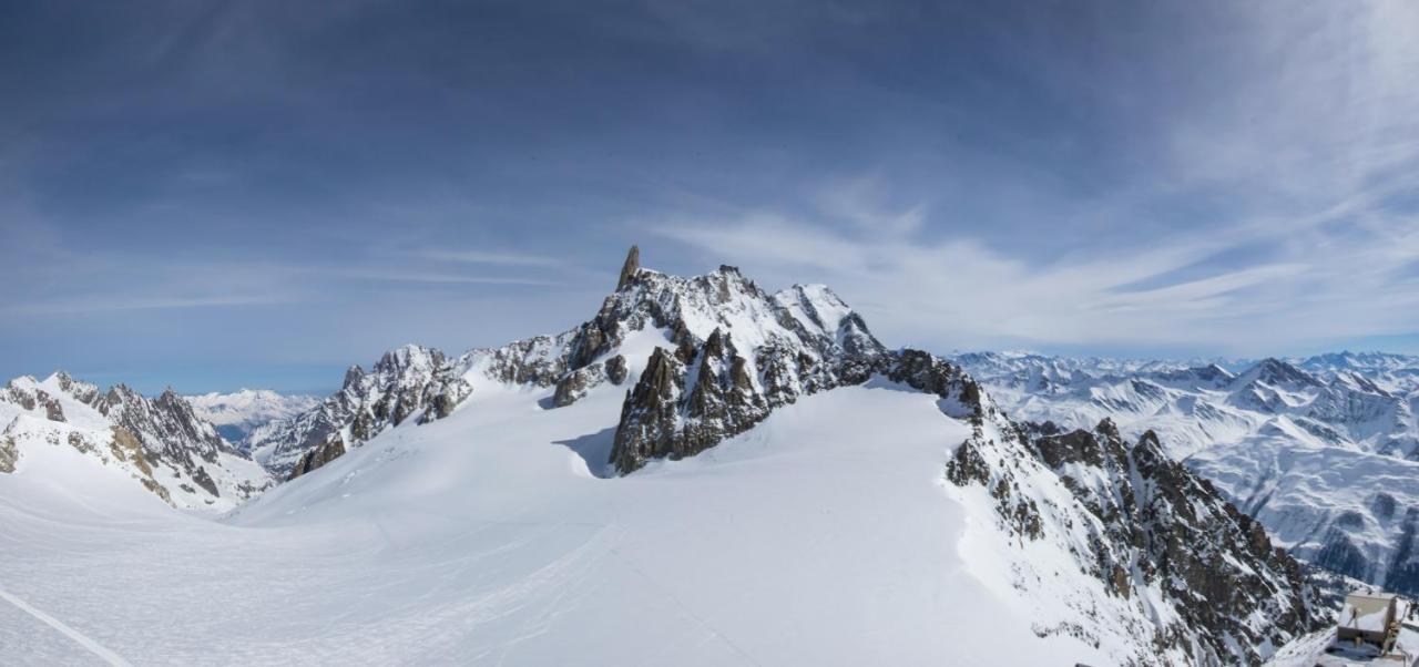 Апартаменты Mansarda Monte Bianco Ла-Саль Экстерьер фото